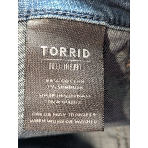 Torrid "Feel the Fit" Blue Denim Shorts Square Snap Pockets 4 1/2" Inseam Sz 16 - Picture 6 of 8